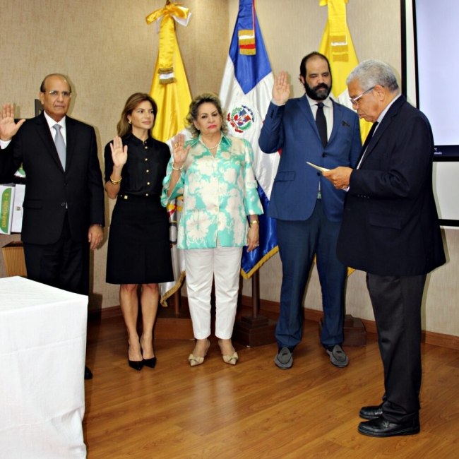 recibimiento de la juna de directores fundacion-3