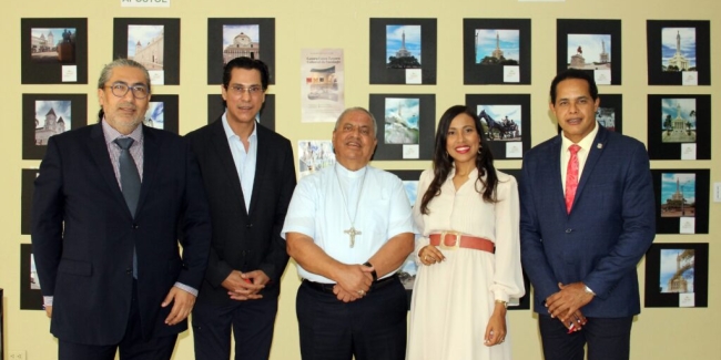 inauguracion de exposicion audiovisual arte cultura e historia en la ciudad Corazón - 3