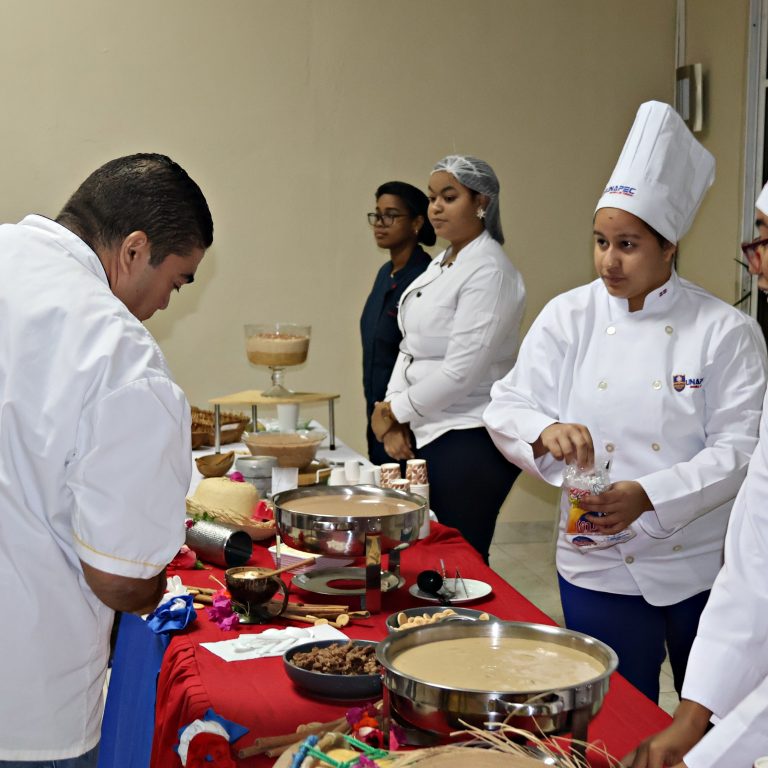 Estudiantes UCSD protagonizan 12° Festival de Habichuelas con Dulce CONCURSANTES