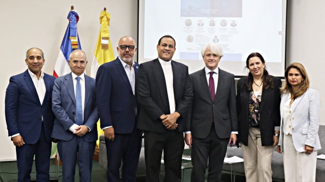 PORTADA 2025.05.02 - NP UCSD reúne expertos para evaluar retos éticos de la IA en el Derecho